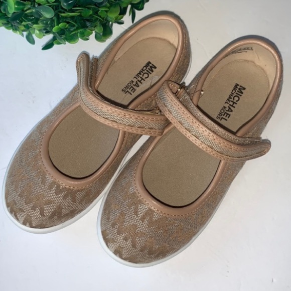 NWOT MICHAEL Michael Kors arial toddler shoes size 10 - Picture 1 of 6